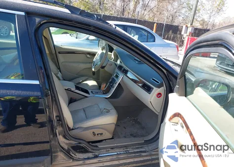 2011 Volvo Xc70 T6 from USA, damaged, VIN YV4902BZ3B1109058